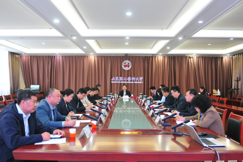 学校党委巡察工作领导小组专题听...